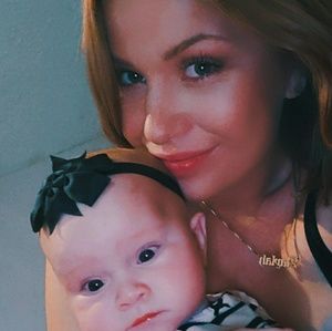 Meet your Posher, Falicity